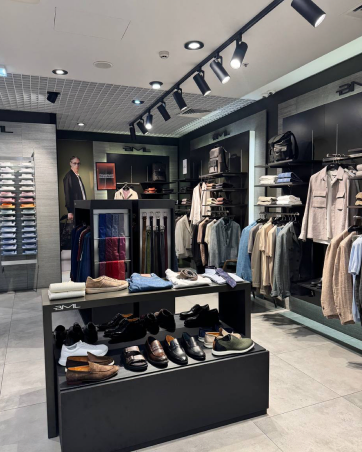 Основной зал